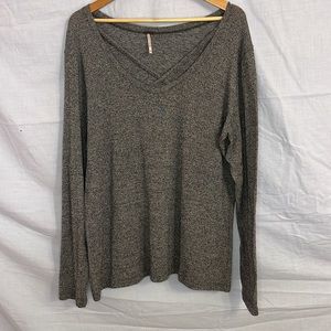 Poof! Marled Gray Criss-Cross X Accented V-Neck Sweater in 3X